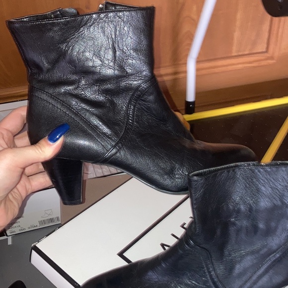 Alex Marie black boots like new - Picture 5 of 12